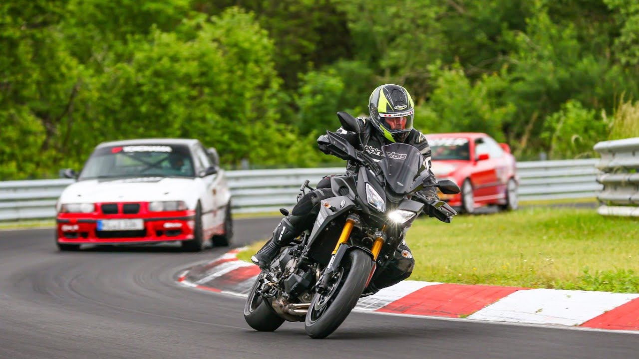 Nurburgring Nordschleife Fast Yamaha MT09 Tracer overtakes!