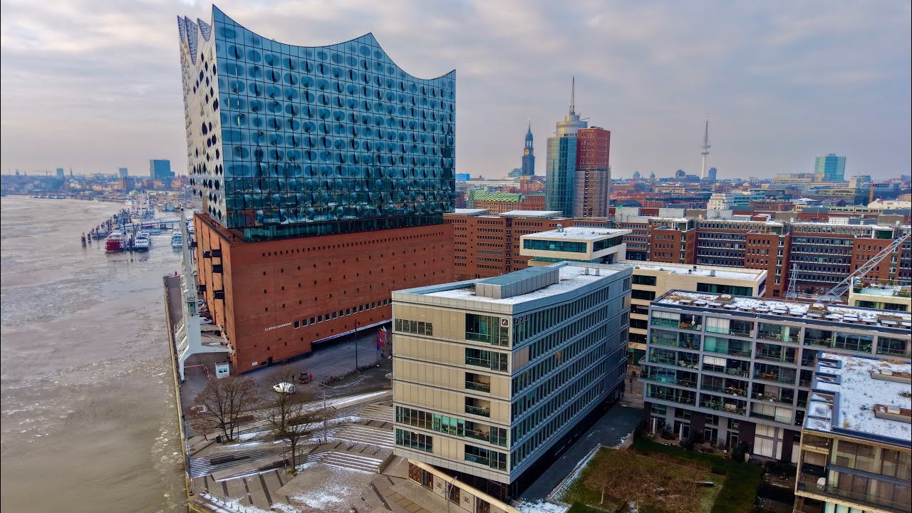 Eisschollen auf der Elbe, Part III feat. Elbphilharmonie und Grasbrookhafen 
