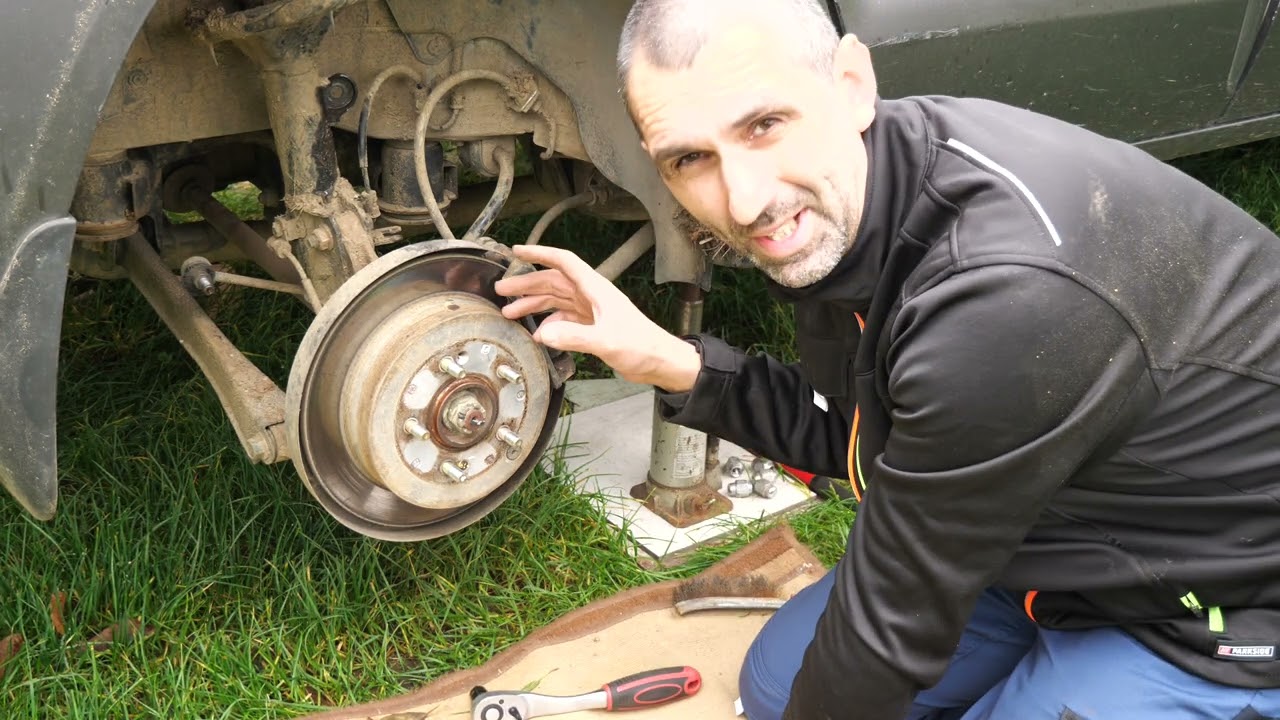 Hyundai Tucson Stabilizátor ( kutyacsont ) + Téligumi csere ( Kléber )