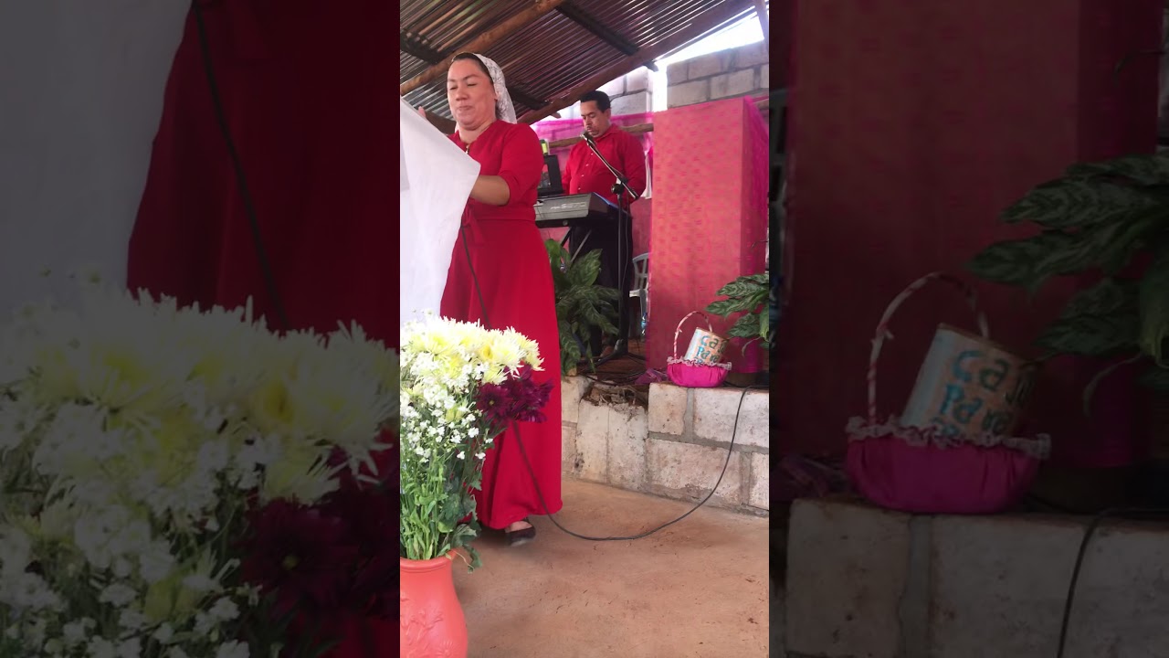 (LOS QUE CON LÁGRIMAS SEMBRARON )“. Canta dúo esposos Mendoza , para la gloria de Dios