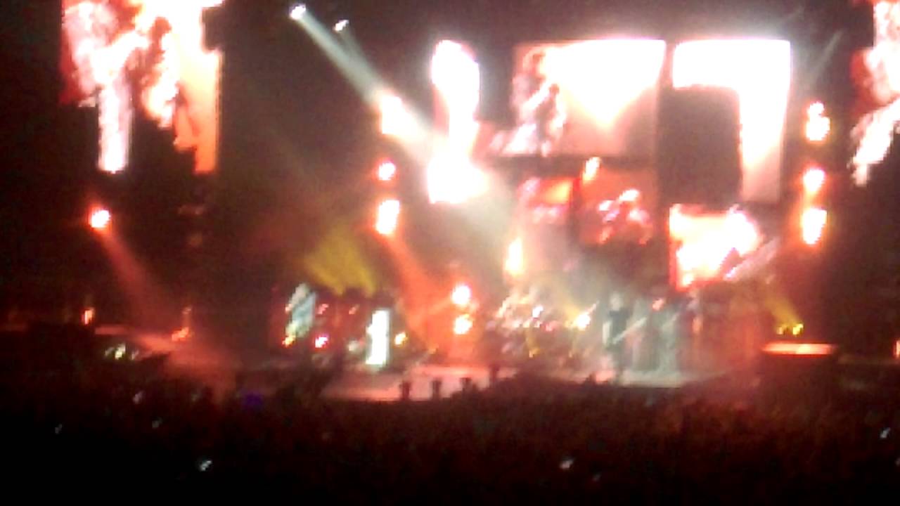 5SOS- Catch Fire