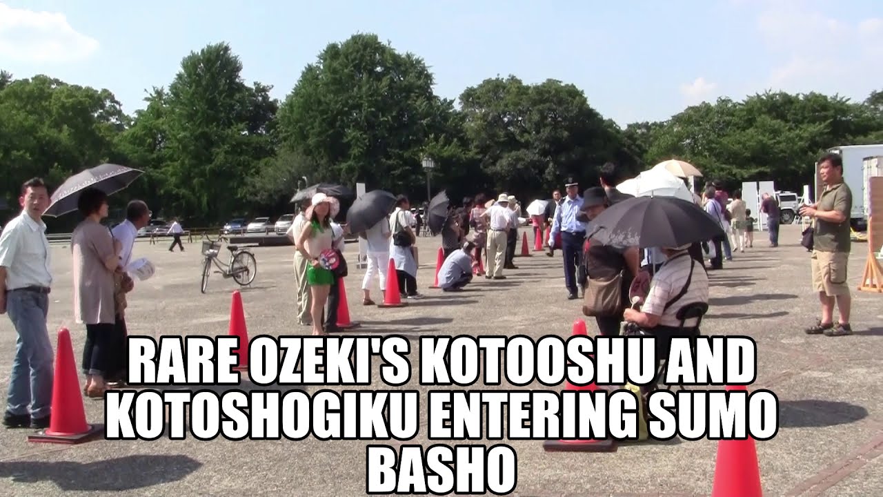 Rare Ozeki's Kotooshu and Kotoshogiku Entering Sumo Basho Japan