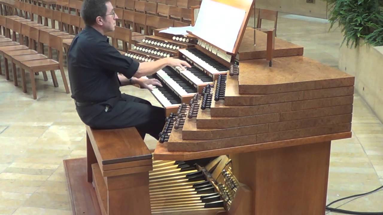 Mulet: Tu Es Petra - Los Angeles Cathedral