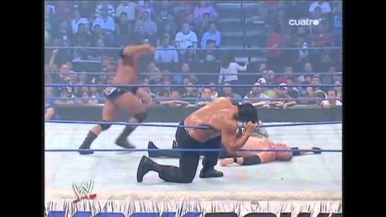 Pressing Catch - Smackdown Battle Royal Castellano