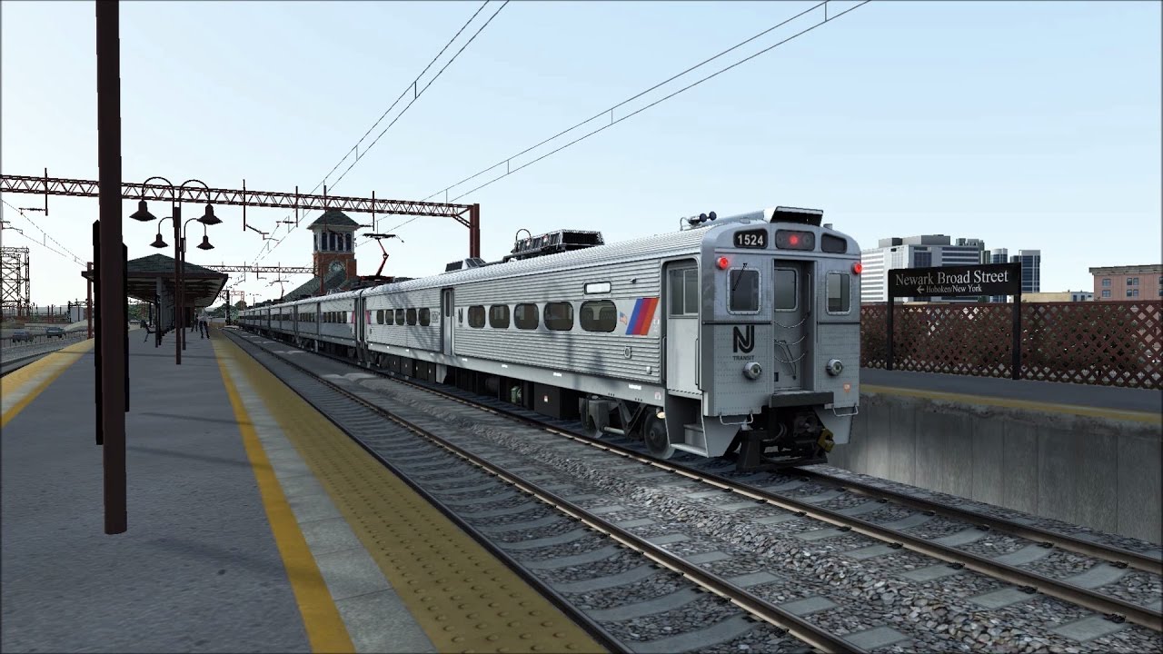 TS2017 HD: Morristown Line Train 608 Stops @ Newark Broad Street w/ 6-car GE Arrow III MU (4/13/17)
