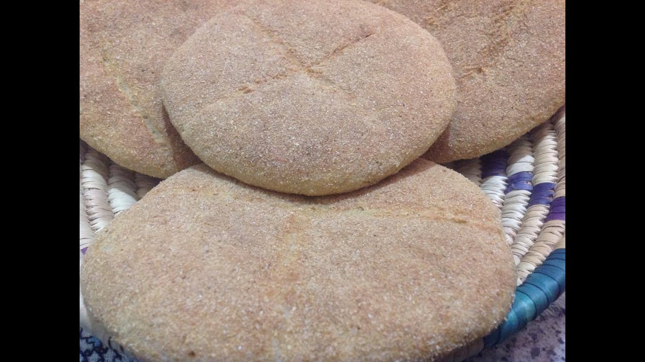 خبز بلدي مغربي في البيت مع طريقة العجين و التڭراص Homemade Moroccan Bread