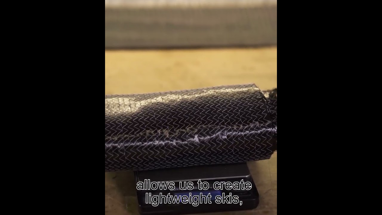 Carbon fiber allows us to create skis with harder-wearing and more durable.