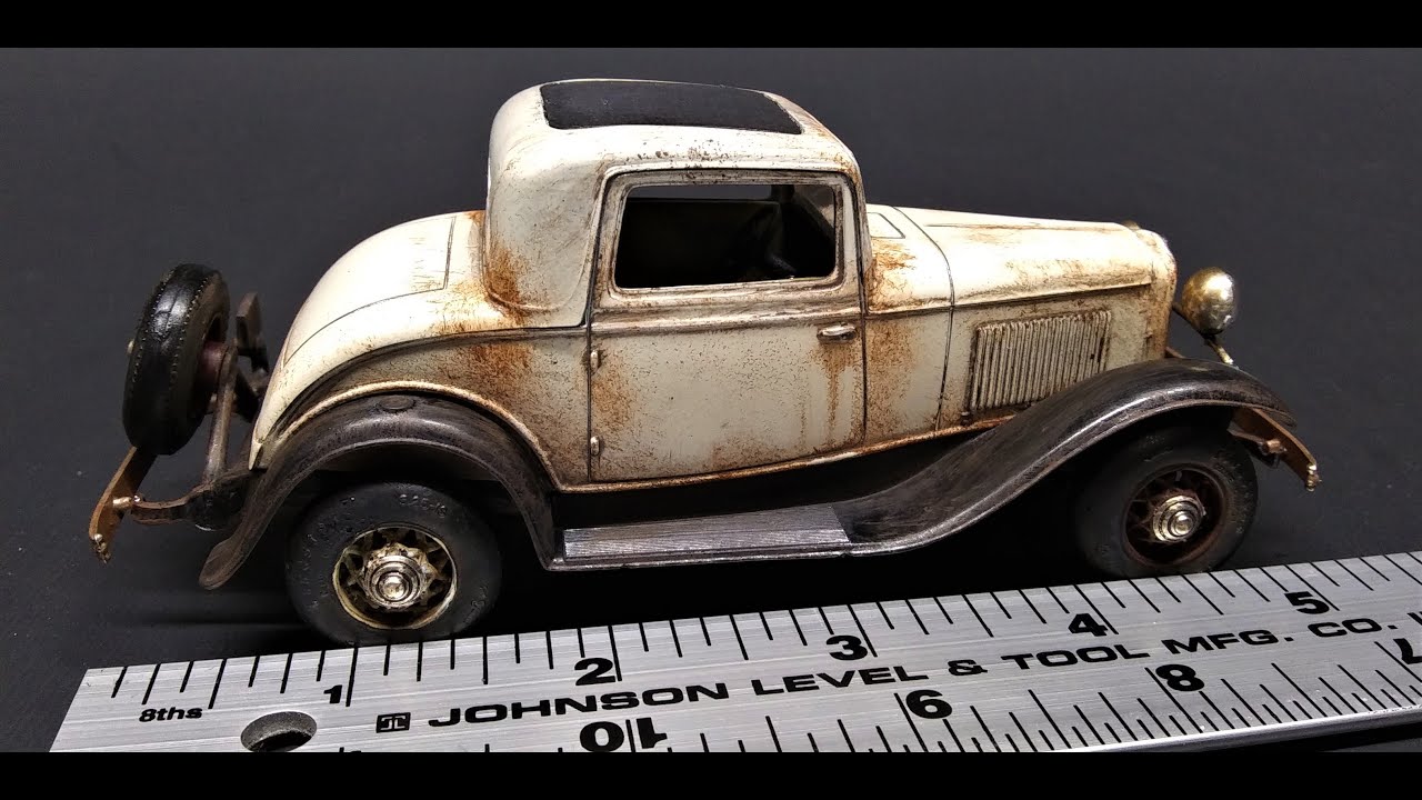Ford 1932 Three Window V8 Coupe 1/32 Scale Model Kit Build Review and Weathering AMT