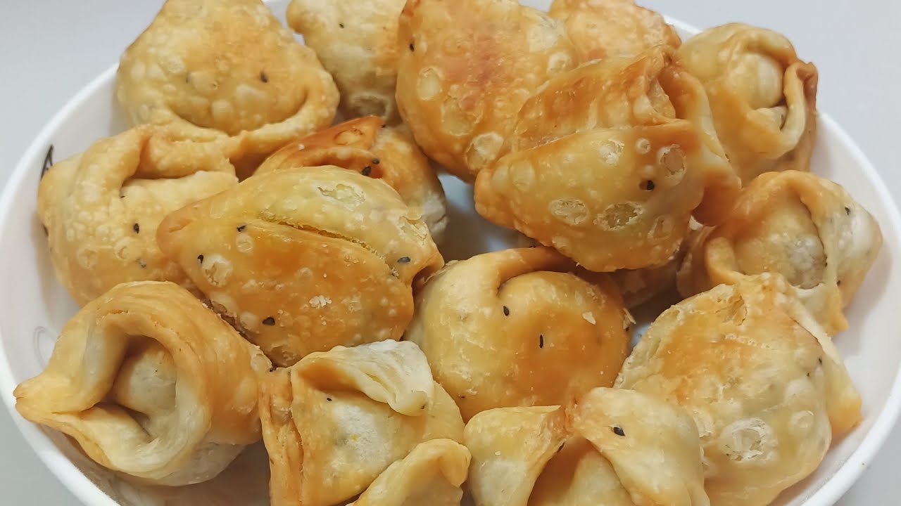 খুব সহজে বাড়িতে বসেই তৈরি করুন একদম দোকানের মতো গরম গরম খাস্তা সিঙ্গারা | singara recipe bangla | 