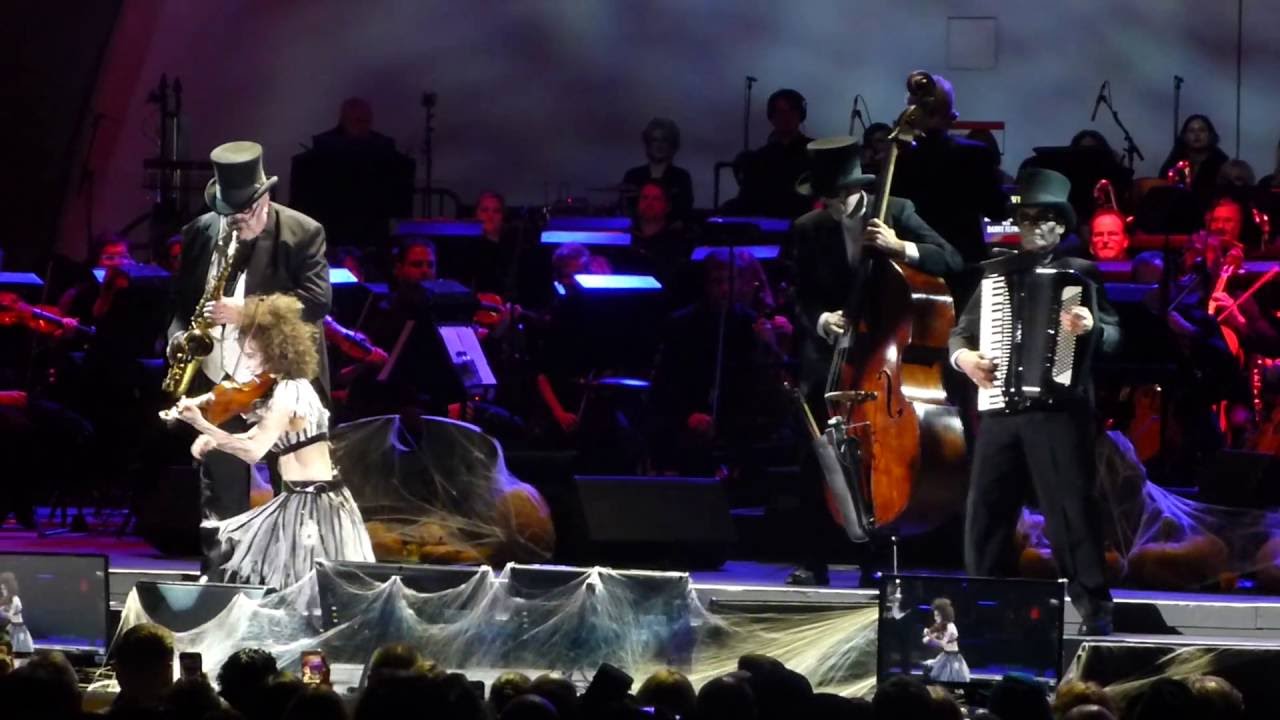 Violin Overture by Sandy Cameron (Nightmare Before Christmas Live @ The Hollywood Bowl 10-28-2016)