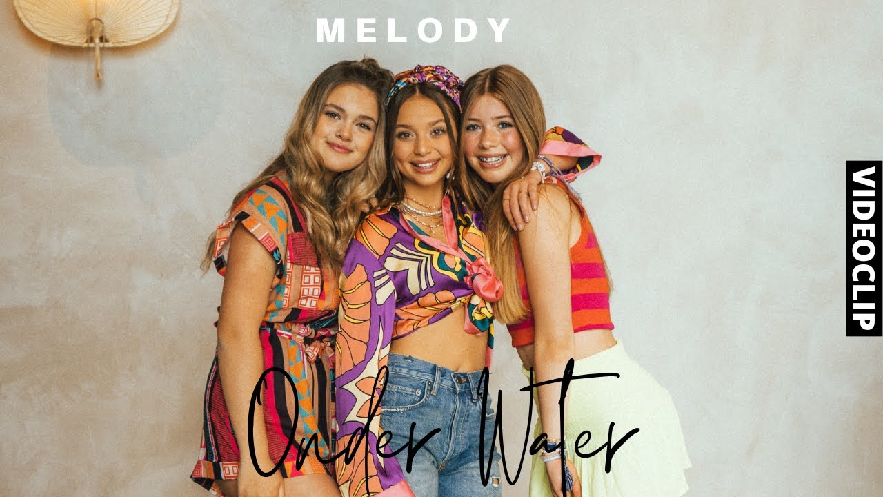 MELODY   ONDER WATER (MUSIC VIDEO)