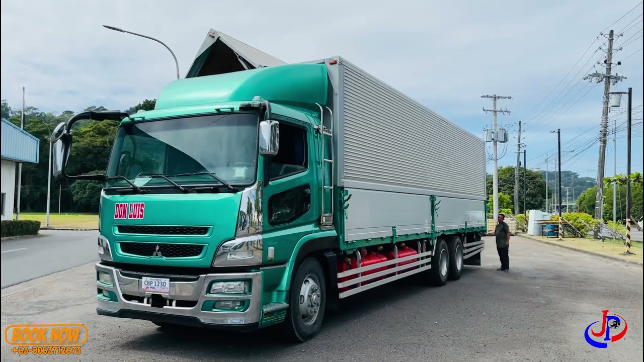 Mitsubishi Fuso Wingvan 6m70 new face bumper light. Manual transmission. Euro 4 technology. 32ft