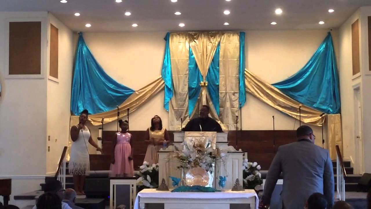 Place of Worship by William McDowell performed by Apostle Alexander Thompson