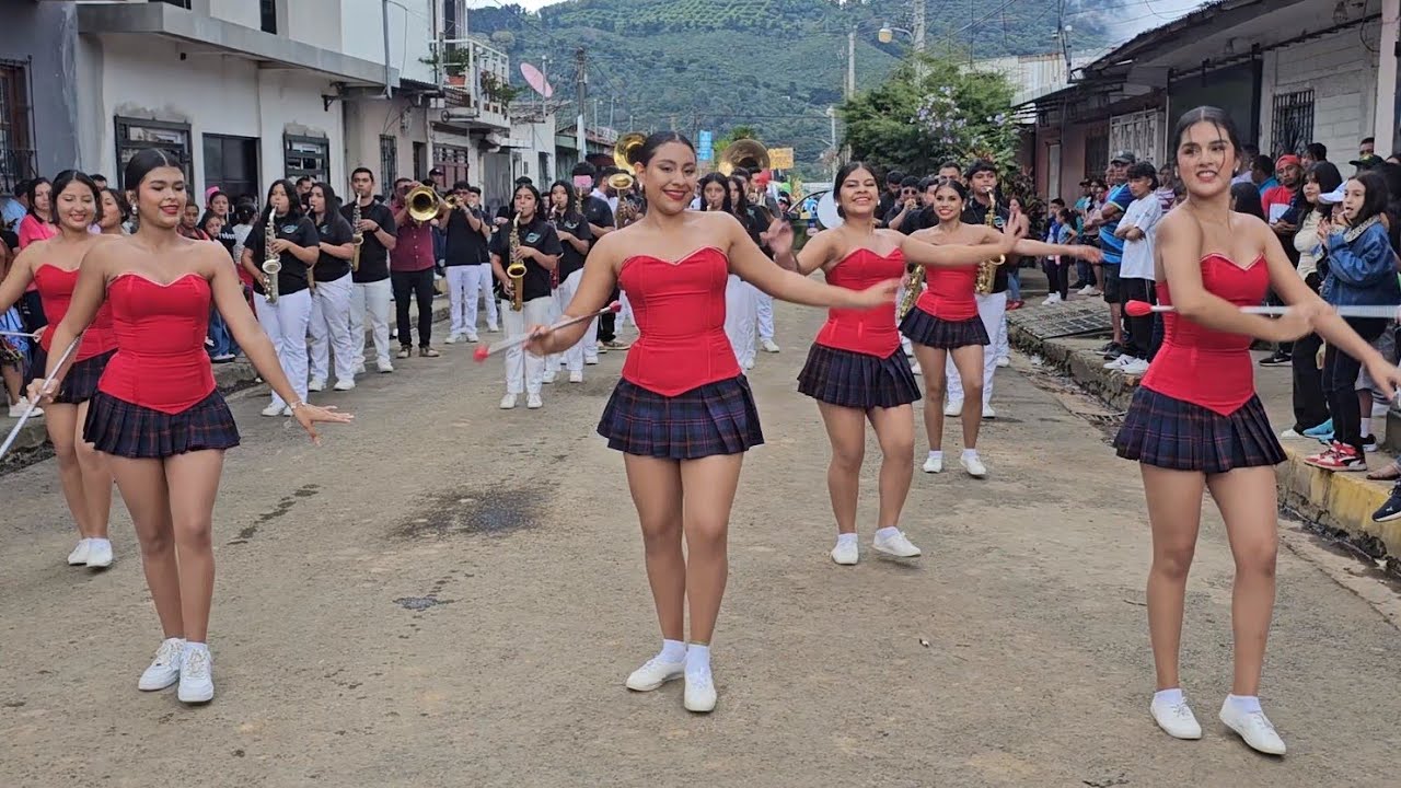 COLEGIO LOURDES DE AHUACHAPÁN 💃 Desfile del Correo Apaneca 2024 ✨