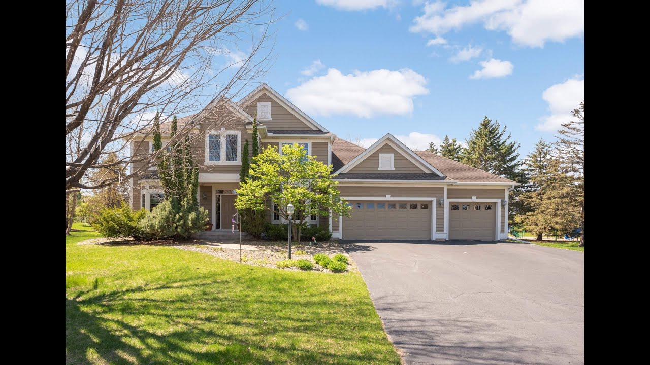 Stunning 5-Bedroom Home in Woodbury’s Wedgewood Park