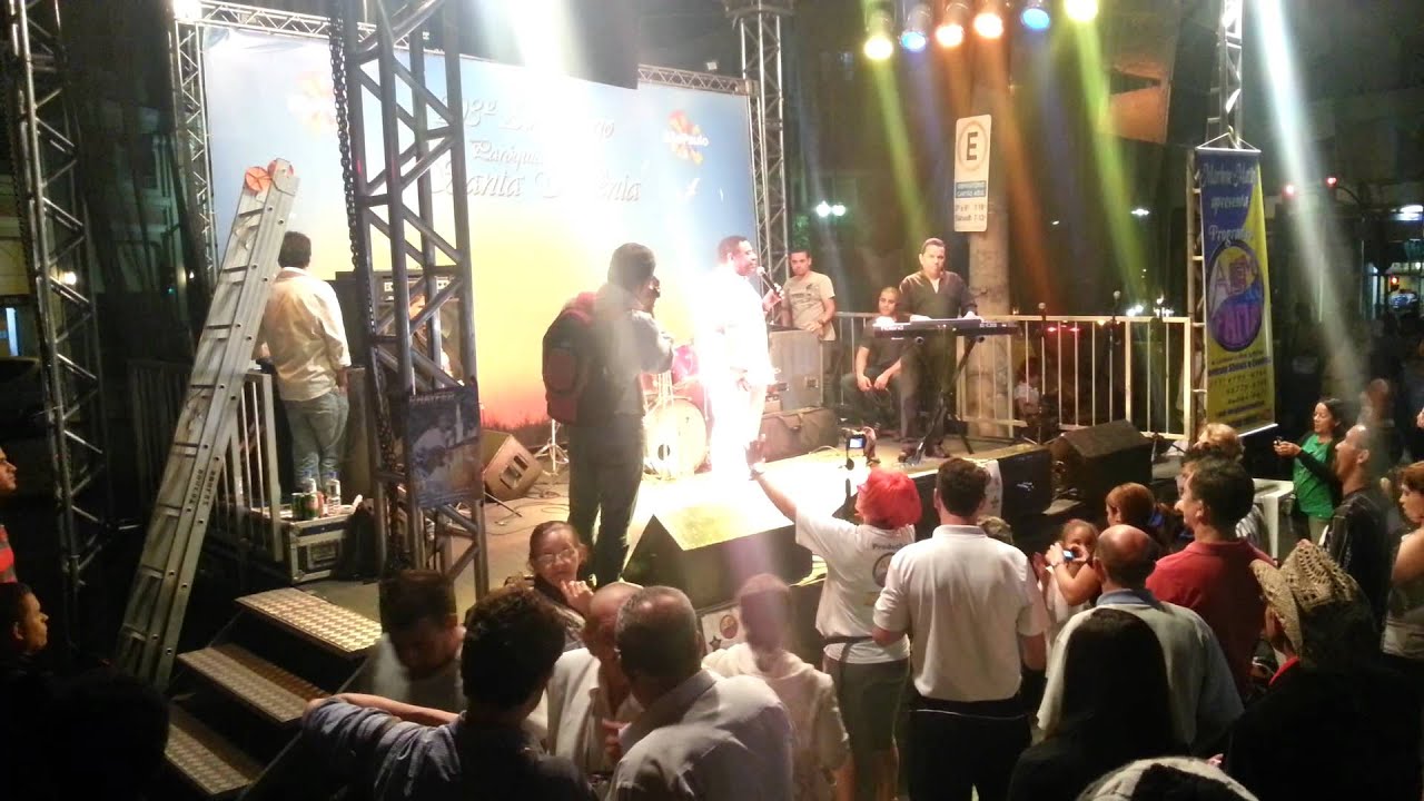 AGNALDO TIMOTEO CANTA NO ANIVERSARIO DO BAIRRO SANTA EFIGENIA