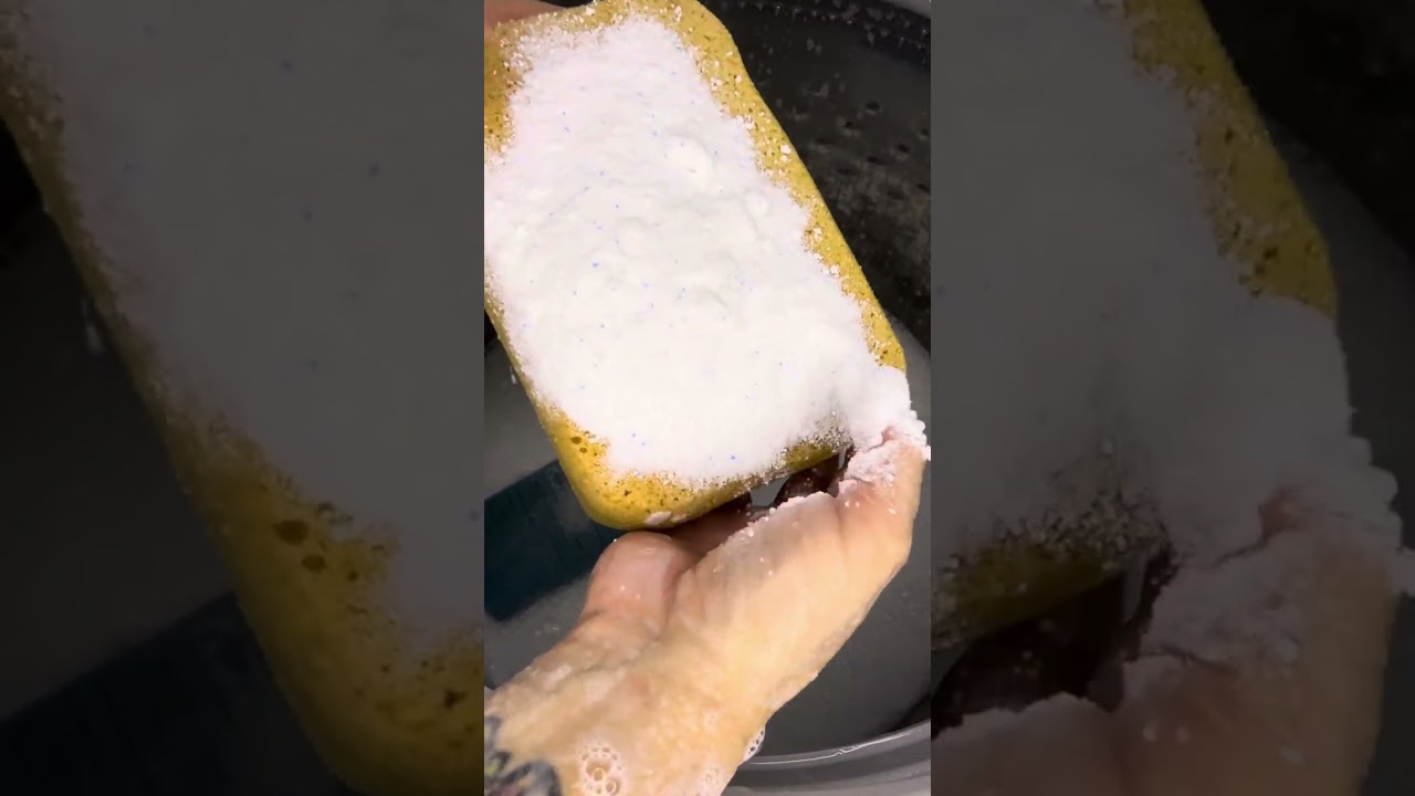 Thick and creamy all white dollar tree paste that smelt delicious 🤤 W lots of sponge squeezes
