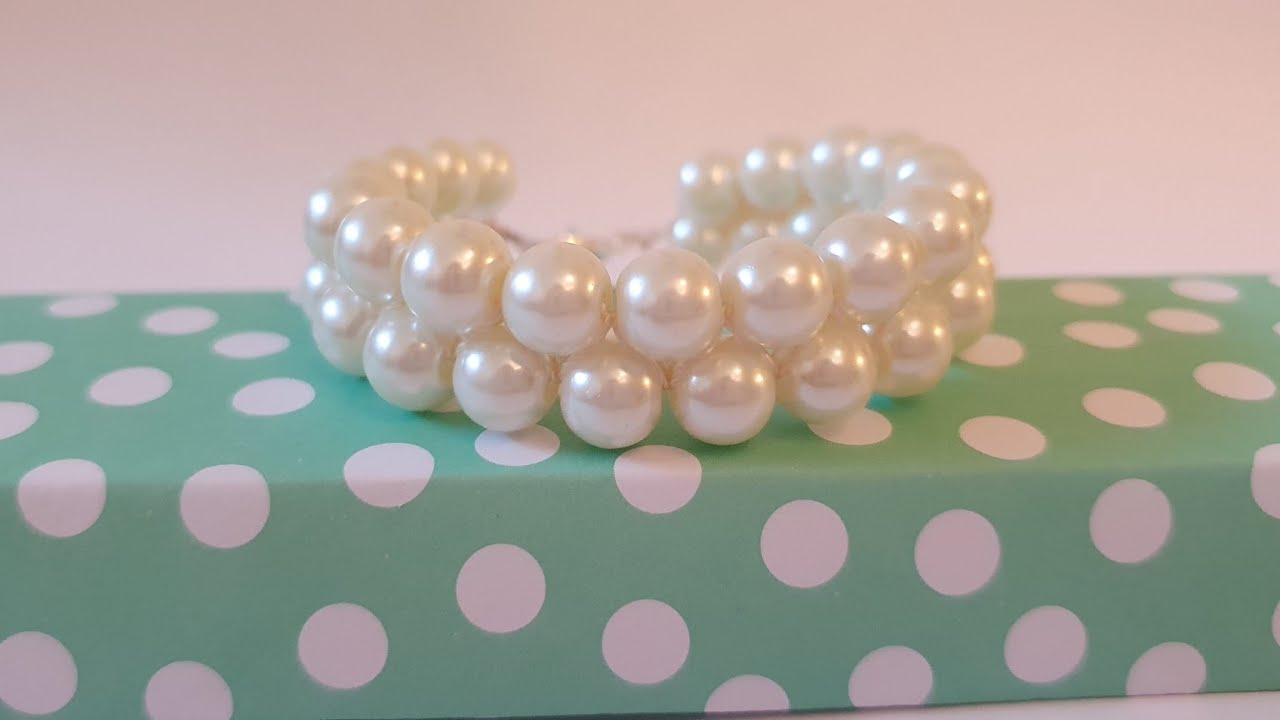 How to make  a pearls bracelet كيف تصنعين اسوارة من اللؤلؤ بطريقة سهلة