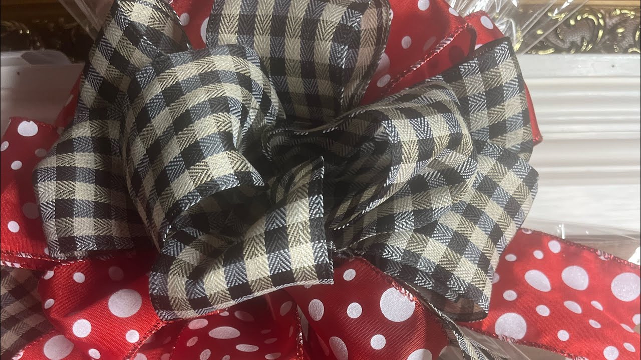 Easy as 1..2..3, making bows for my gift baskets: Bows are game changers
