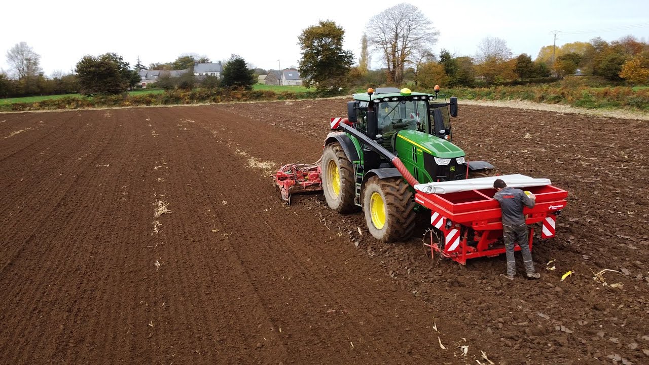 Retrouvez ce beau 6250R avec combiné 4.5m en action ! | ETA Le Voguer |