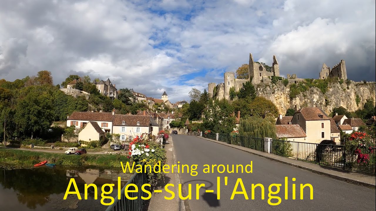 Wandering around Angles-sur-l'Anglin, Nouvelle-Aquitaine. 