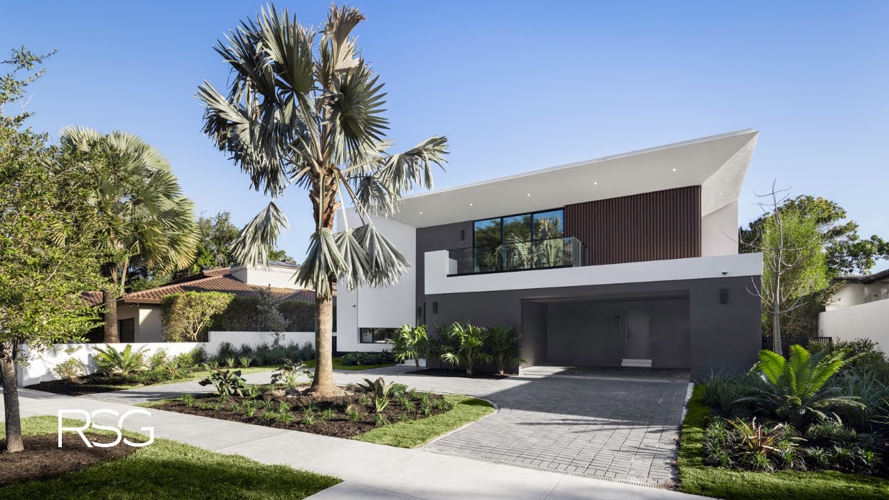 Tour a $8.39M Modern Luxury Estate in North Coconut Grove