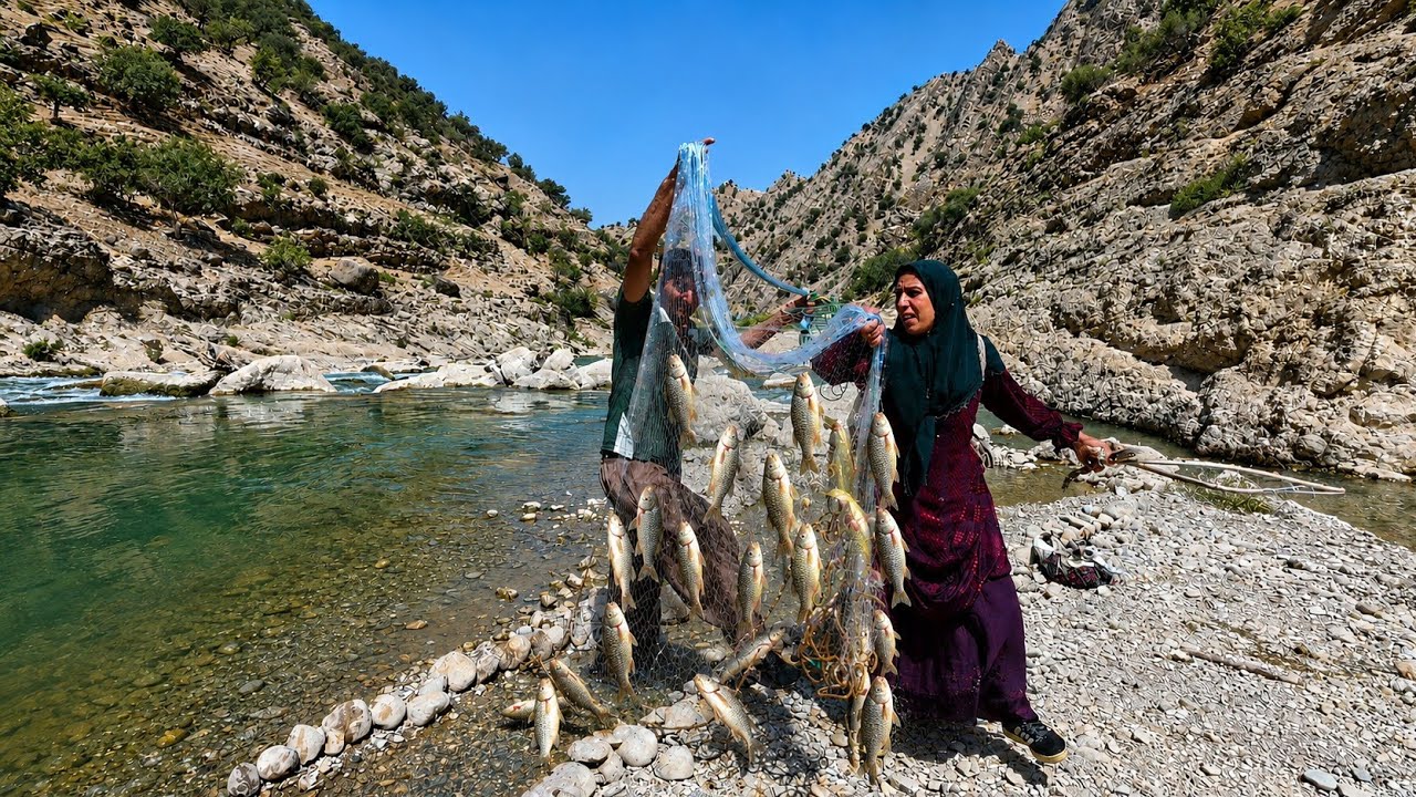 🌊Haydar & Najmeh Exciting Fishing 🐟Adventure & Challenges in Wild River:Irrigating the Family Farm