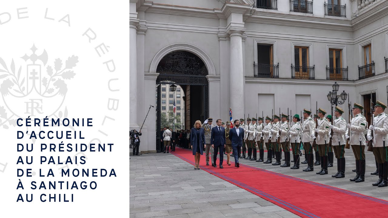 Cérémonie d'accueil du Président Emmanuel Macron au Palais de La Moneda à Santiago au Chili.