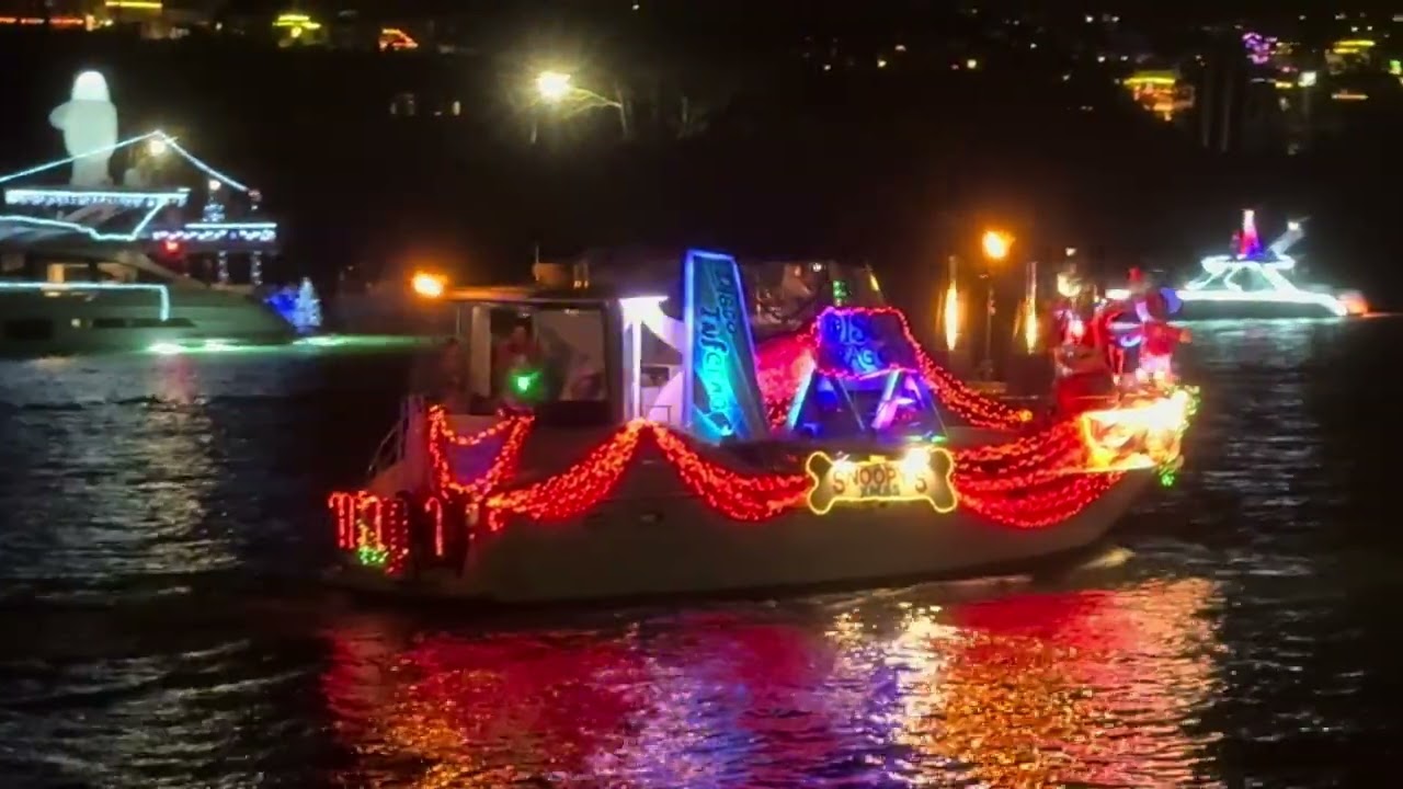 Newport Beach Christmas Boat Parade 2023