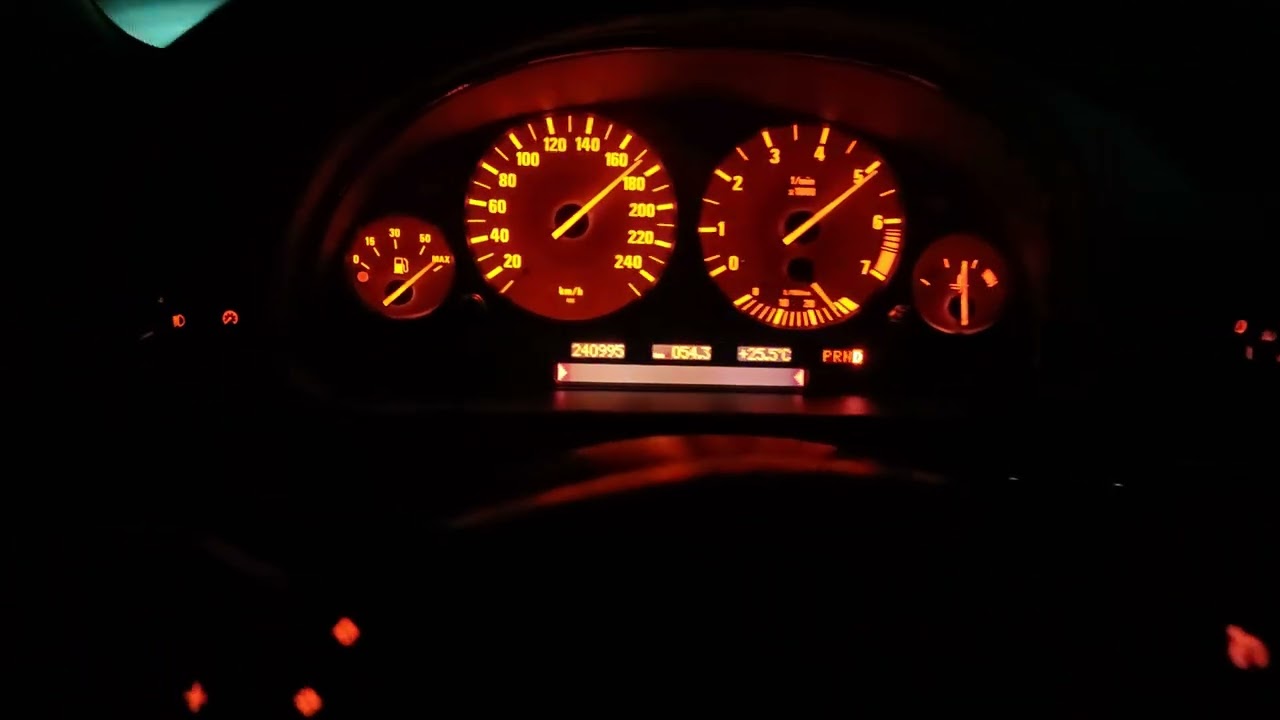 BMW E39 525i 192 HP acceleration 200 km/h
