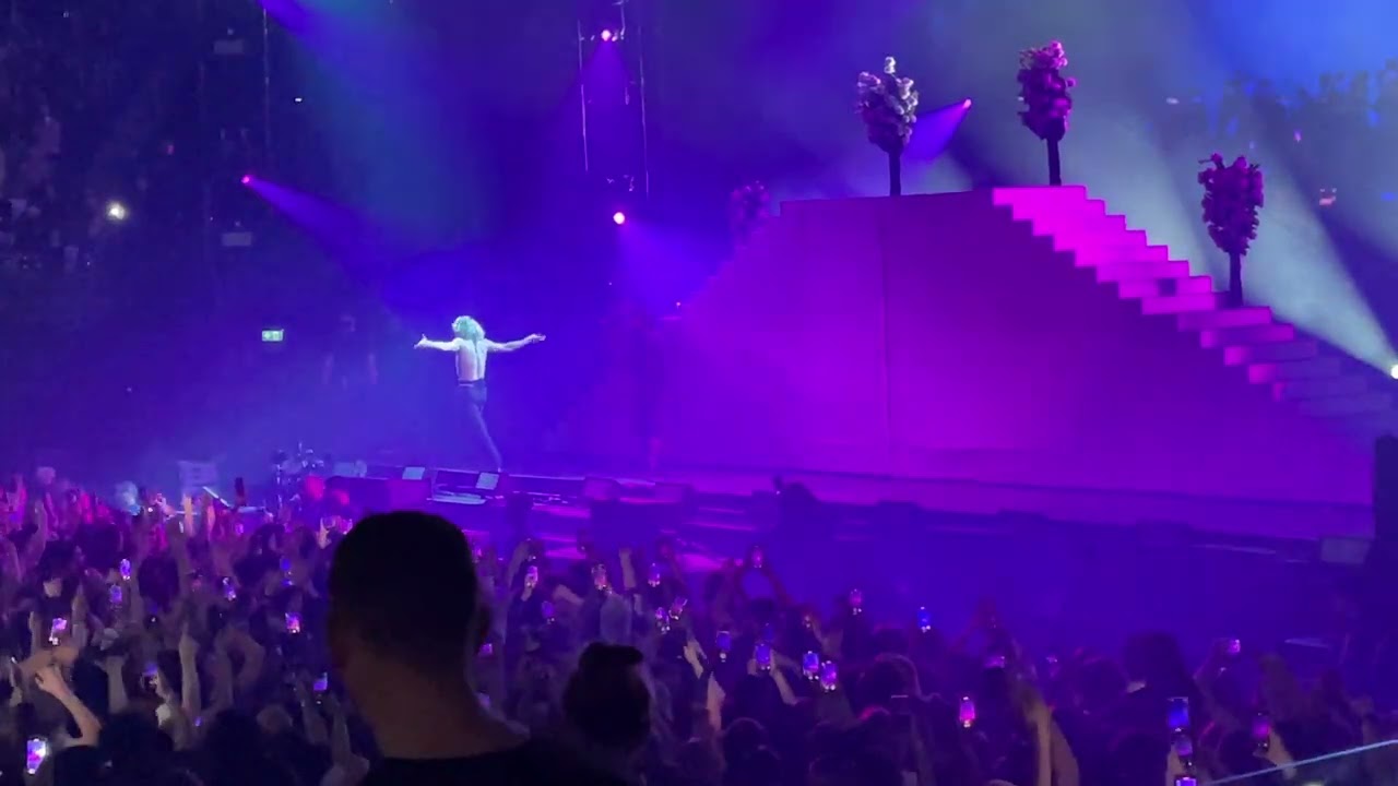 Blessings - The Kid Laroi (Live)