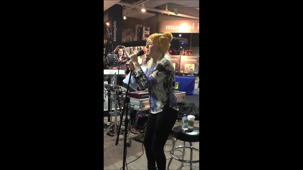 Ellie Goulding - Lights, Live at Best Buy Mall of America