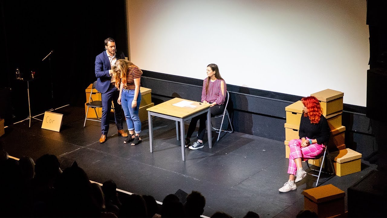 Mind reader and hypnotist Aaron Calvert live on stage