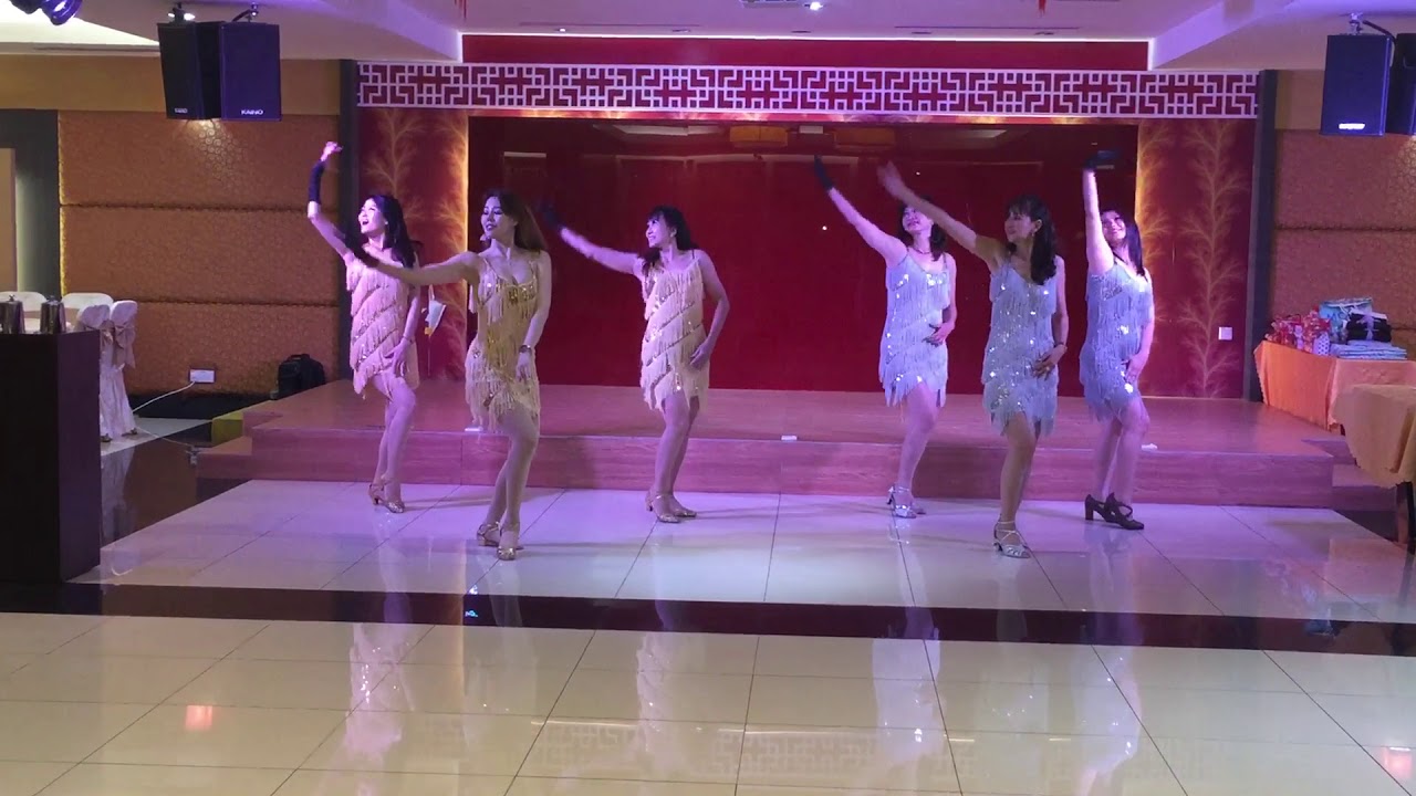 Performance-说不出的快活( By Stephanie Low)