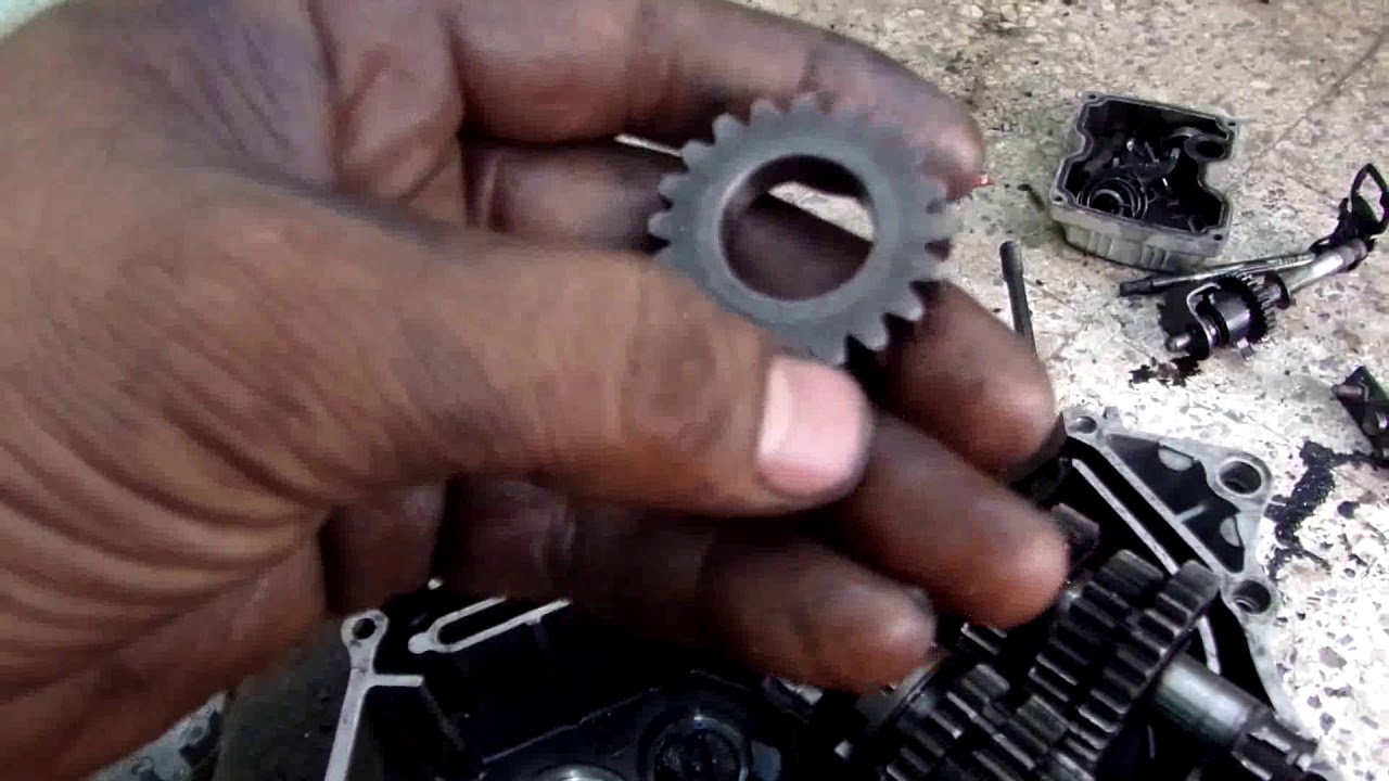 معرفه المشكله داخل الموتور من صوت الغيارات واهم معلومه عند تغيير اى ترس  فى الموتوسيكل(حلقه170)