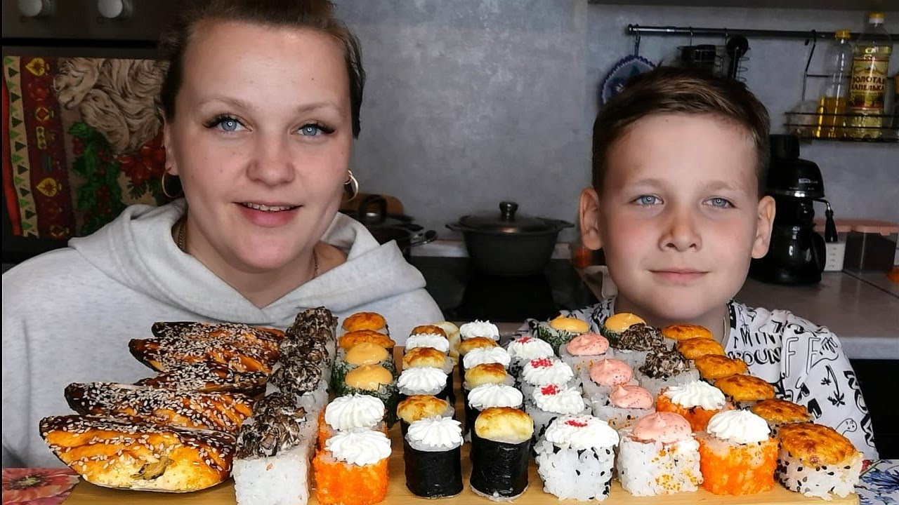 Мукбанг Роллы /Знакомтесь с новым Мукбангером