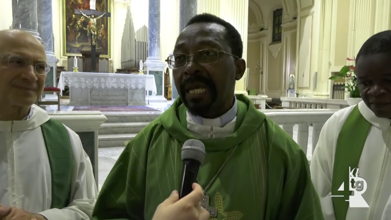 Vescovo del Togo a Cava per ringraziare la comunit&agrave; di Sant'Adiutore
