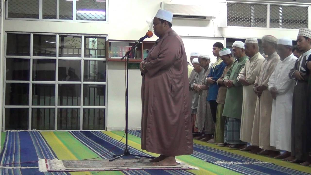 Solat maghrib oleh Imam 2 Masjid Nurul Iman Kg Ijok