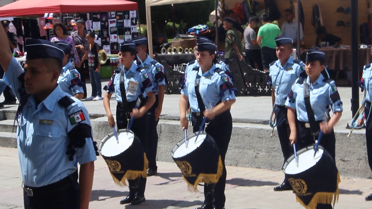 BANDA DE GUERRA ÁGUILAS INSTITUTO MENDEL MARCHA #11 
