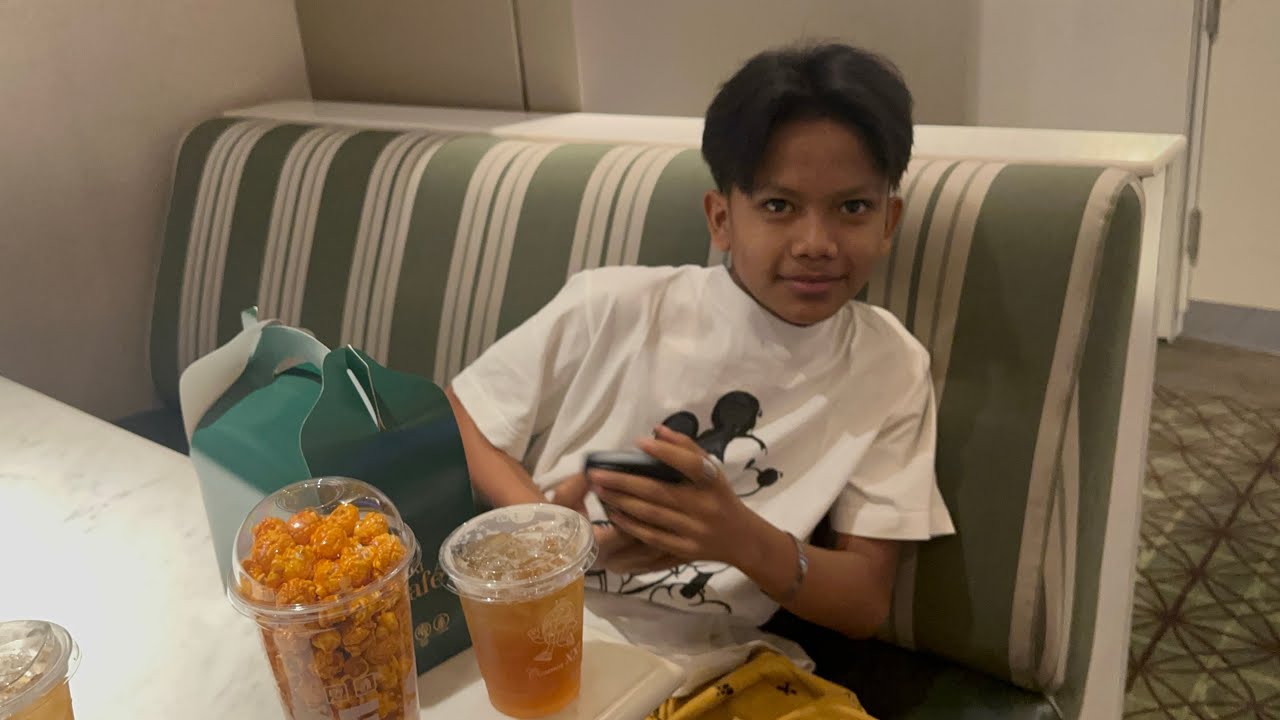AKHIR NYA FAREL PRAYOGA BERKESEMPATAN NONTON FILM HOROR