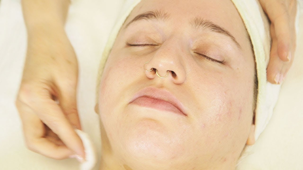 Final Facial After The Peel With Kelly