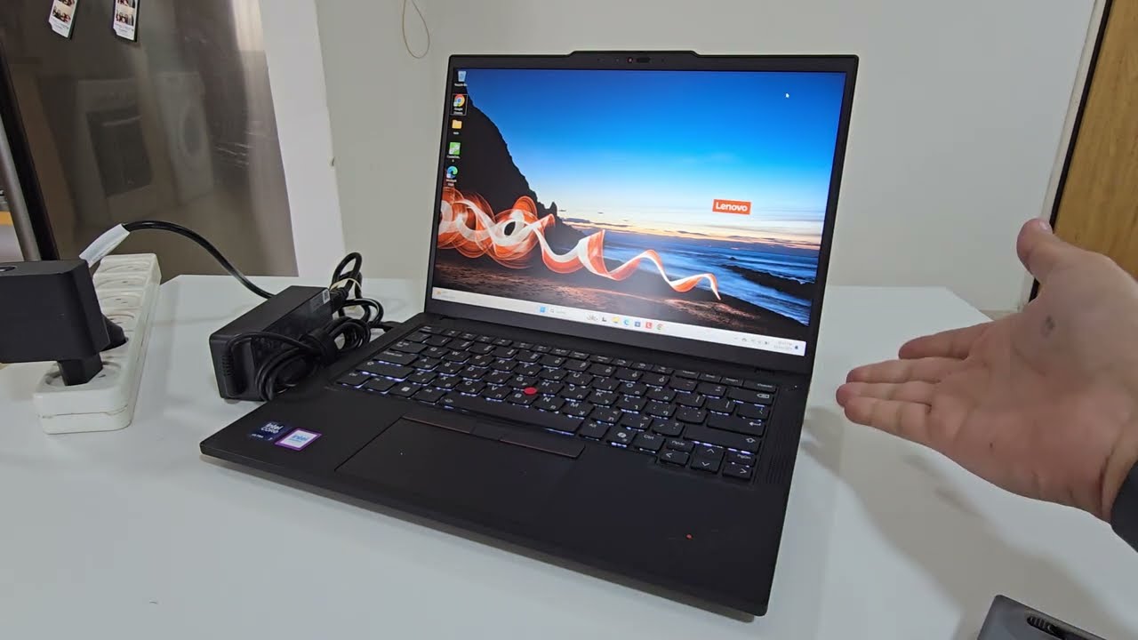 Обзор Lenovo ThinkPad T14 Gen 5 — процессор Ultra 7, 32 ГБ ОЗУ, SSD на 1 ТБ