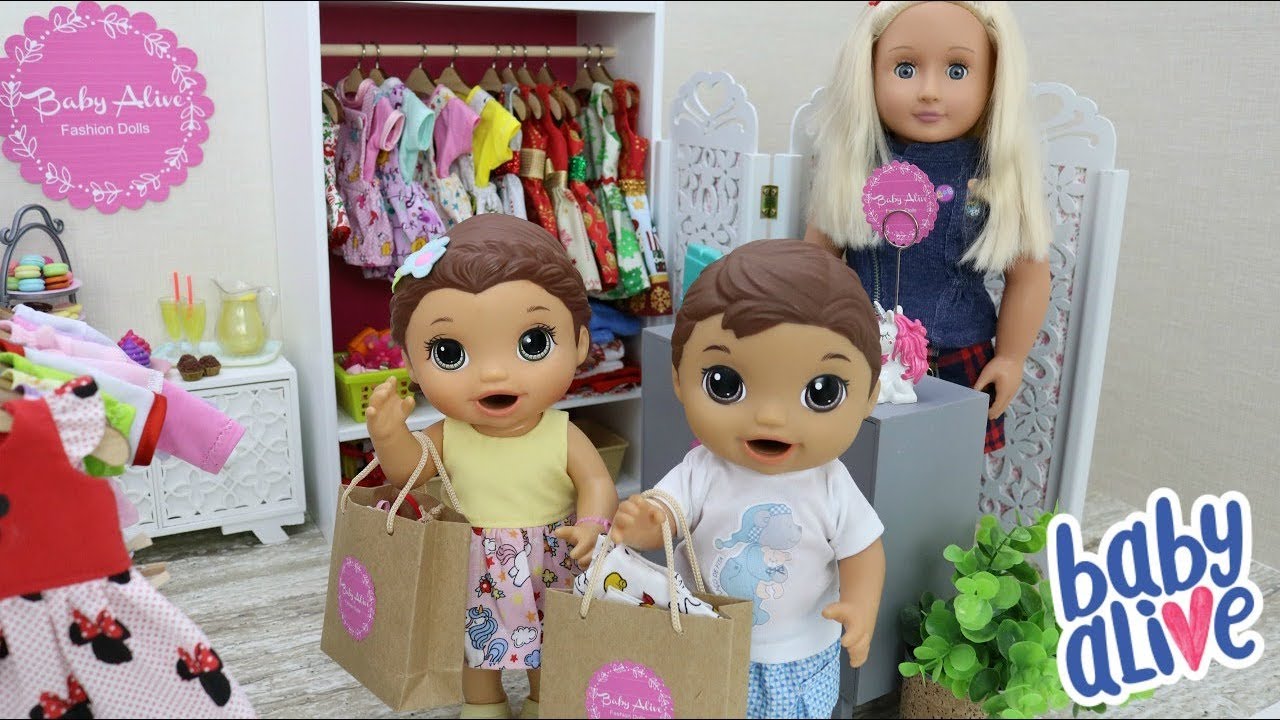 LAURINHA E FELIPINHO FAZENDO COMPRAS DE NATAL