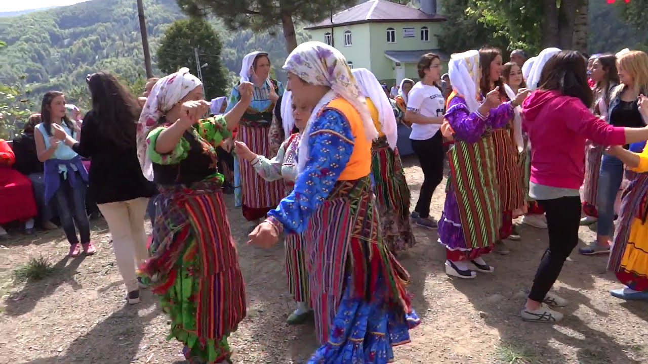 KÖY KURBAN BAYRAMI KASTAMONU AZDAVAY TAKÖY DE YÖRESEL GURBETCİ DOSTLAR