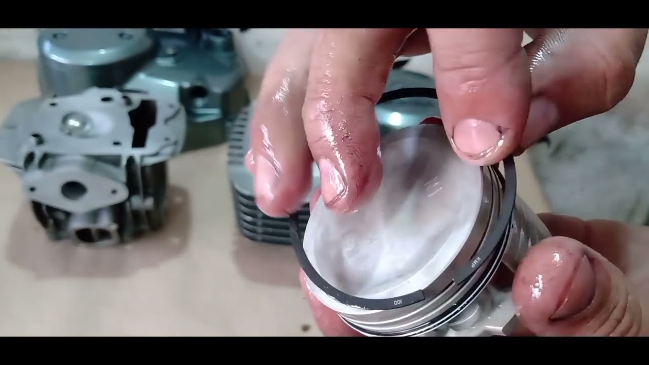como montar pistão e anéis da biz 125 no cilindro