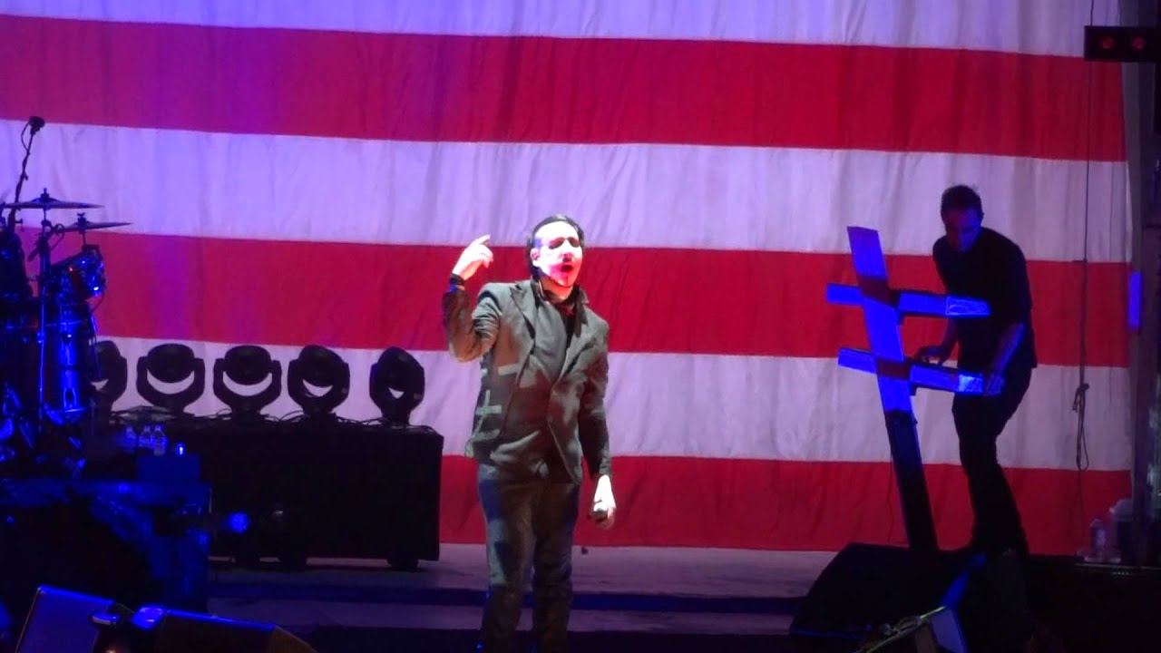 Marilyn Manson - Depeche Mode cover - Personal Jesus - Live @ KC's Sandstone 6/27/2013
