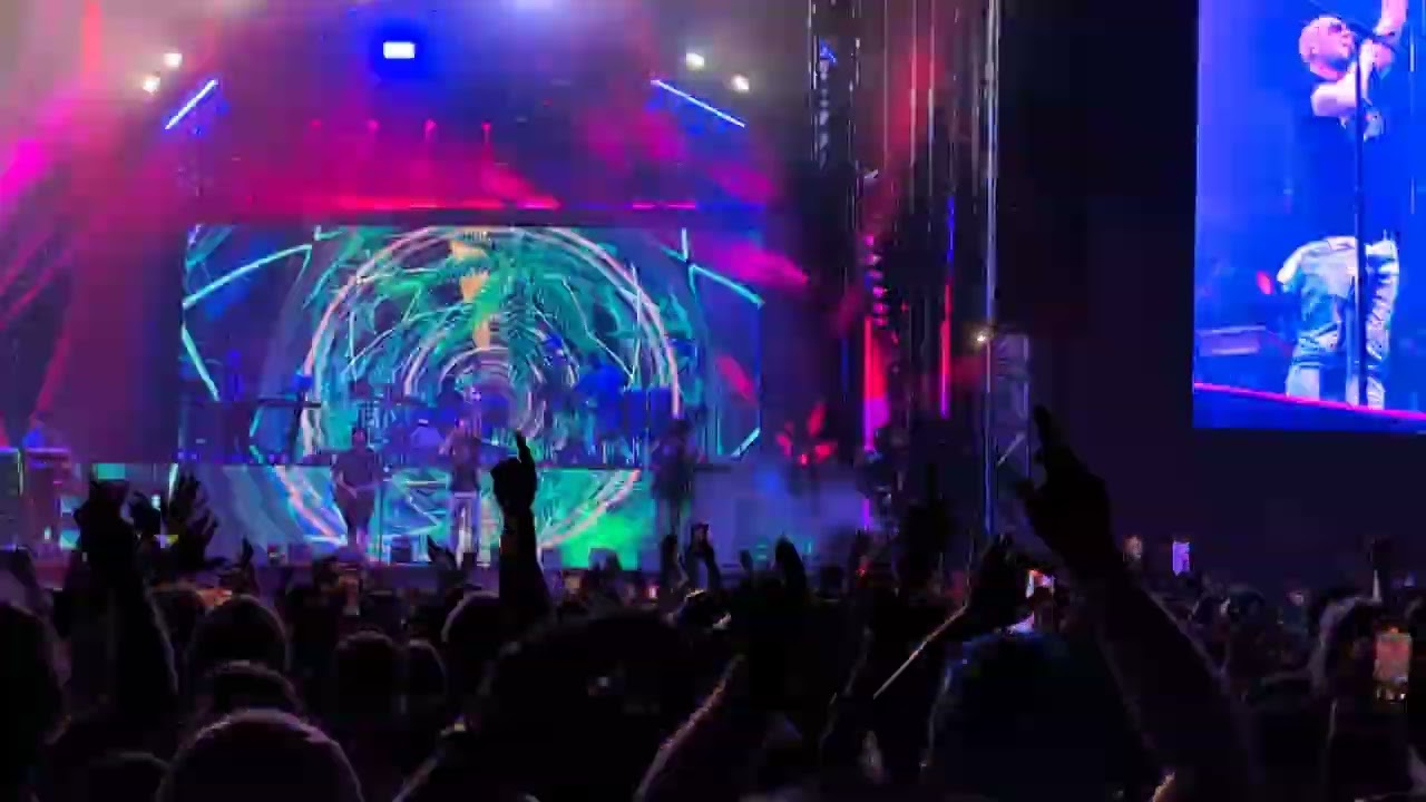 Stick Figure - Smokin' Love (with Collie Buddz) Live at Point Break Festival VA Beach