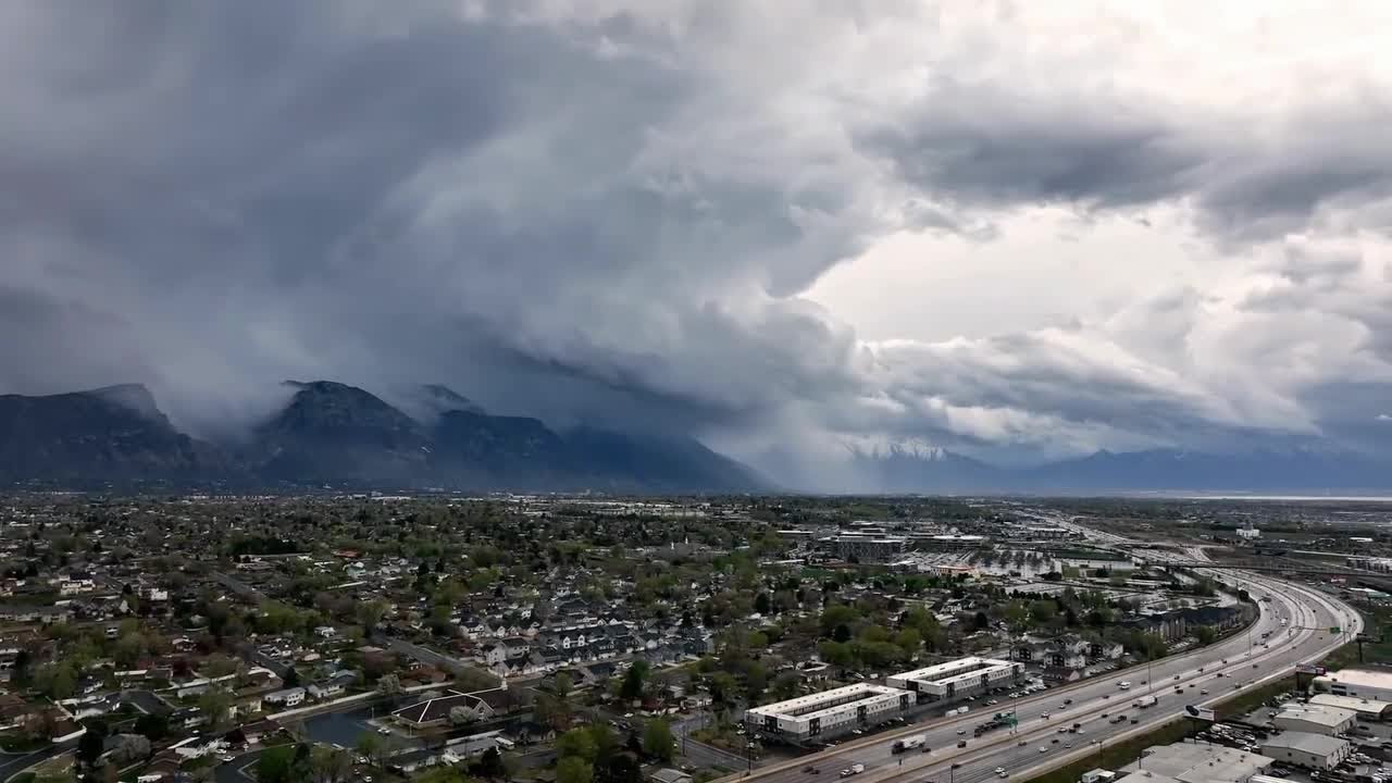 Cloud seeding expansion favored by Utah leaders