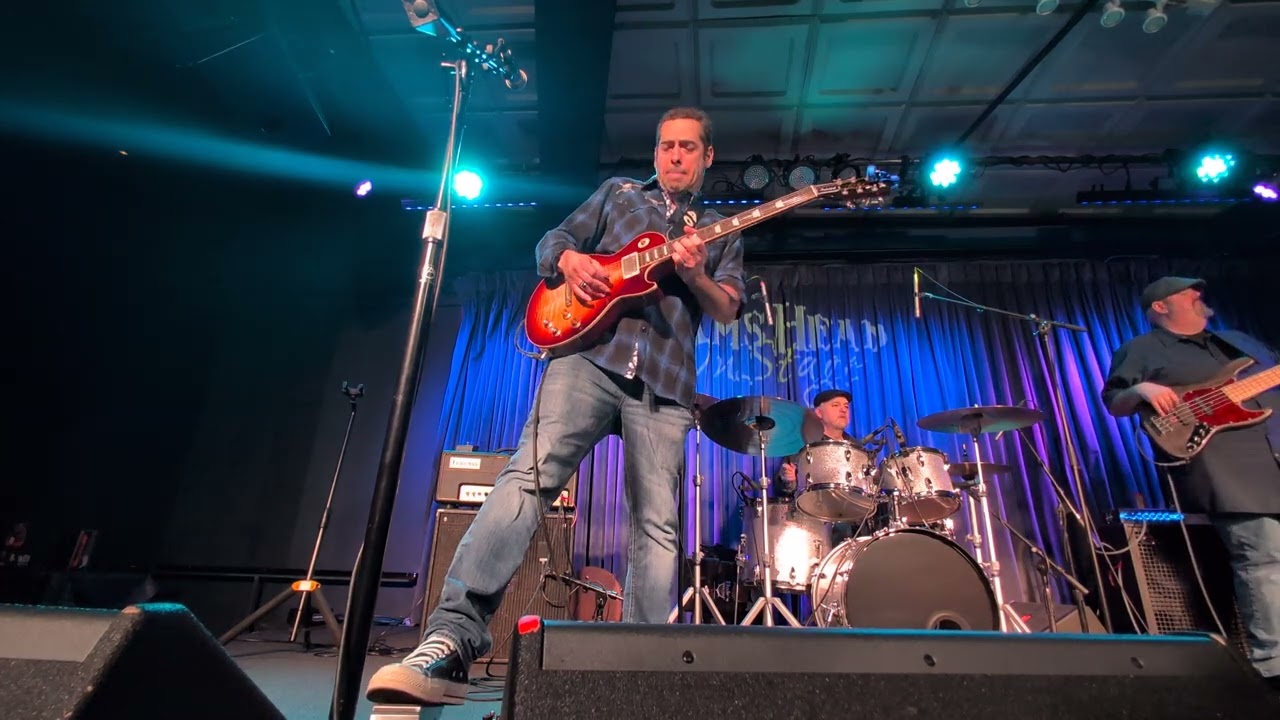 Albert Castiglia LIVE - EPIC Hendrix jam - Little Wing/Voodoo Chile/Hey Joe (bootleg)