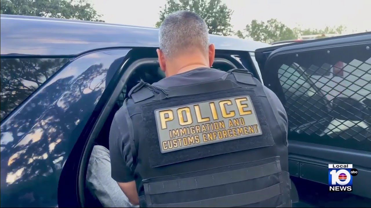 ICE вербует агентов во Флориде на фоне увеличения финансирования